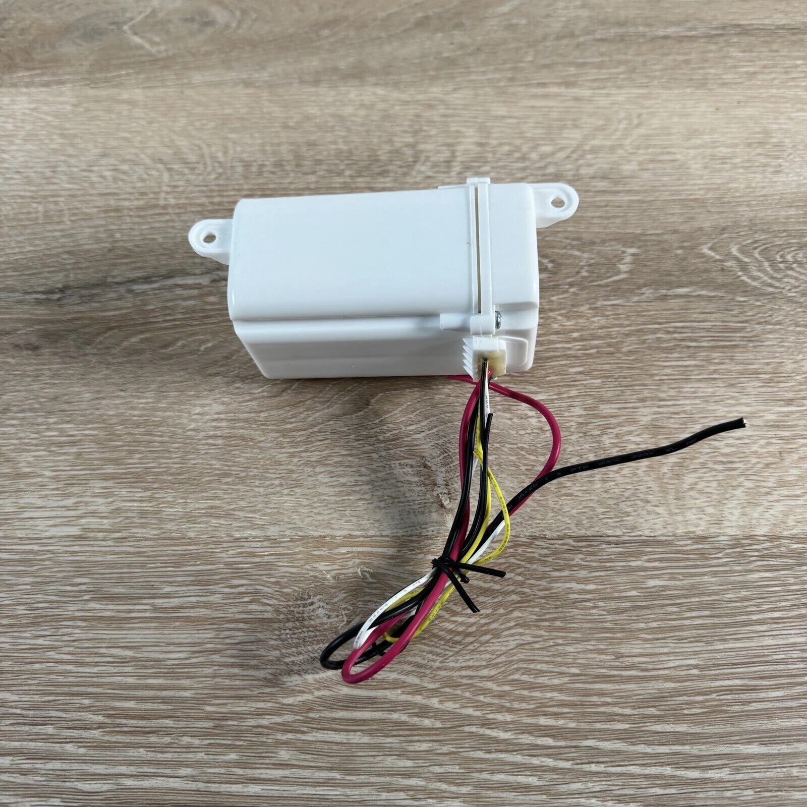 New Bissell Pet Stain Eraser PowerBrush 2846 Battery Replacement Part Genuine