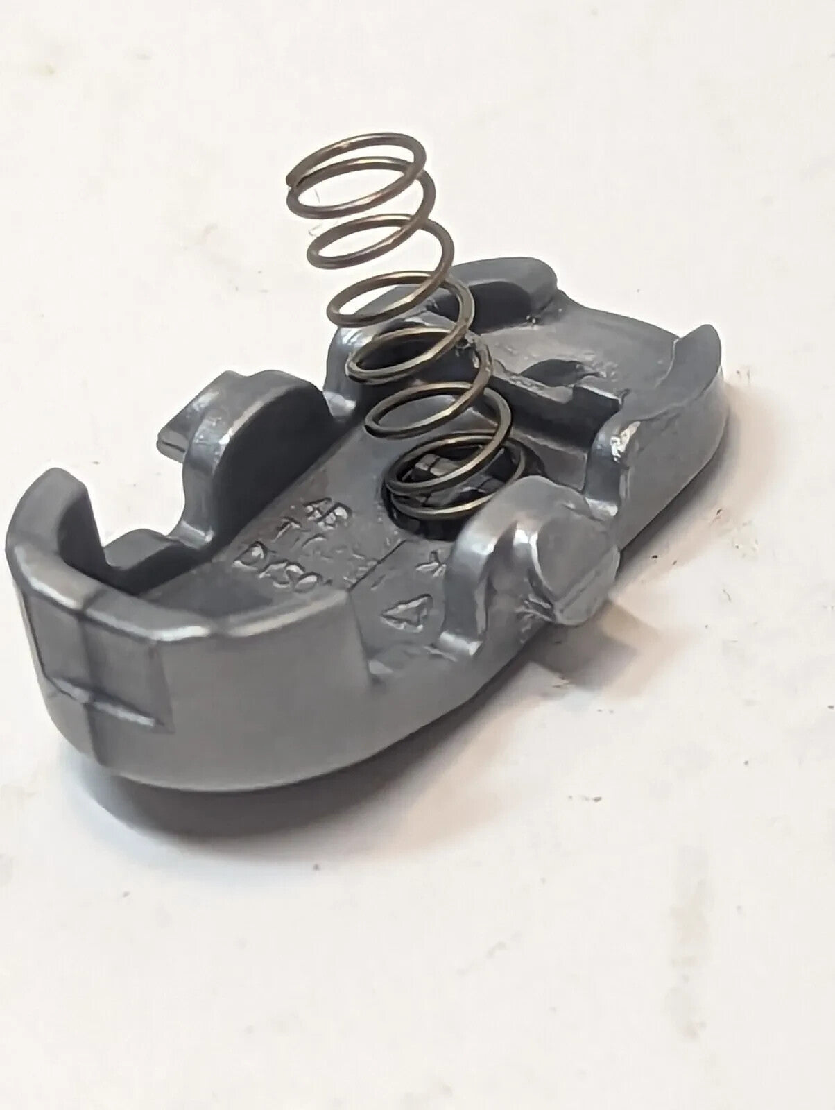 NEW Dyson UP13 UP16 UP19 DC41 DC65 Vacuum Replacement Wand Tube Release Button